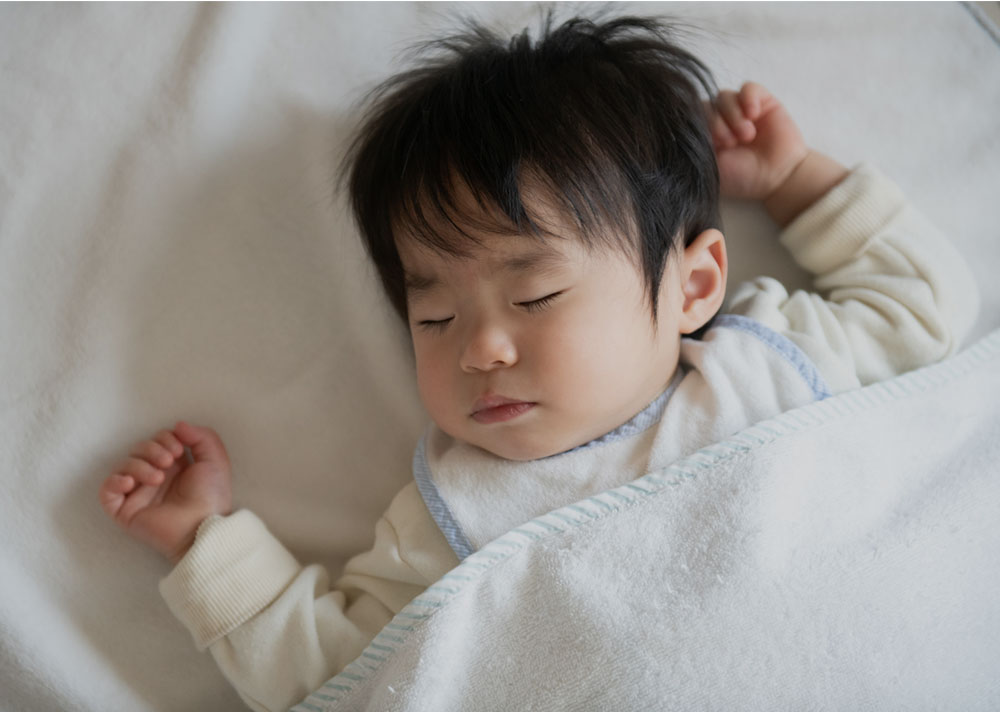 子供の寝顔